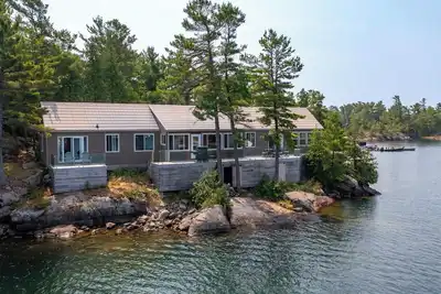 Image de Richard's Island Pointe au Baril, in the sought after outer islands