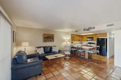 Image de Extended Stay in Tucson! Dog-Friendly Townhome