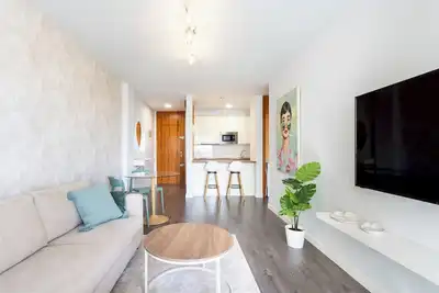 Image de Home2Book Cozy Urban Retreat with Balcony