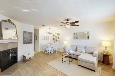 Image de Hike, Fish & Relax: Tallahassee Townhome w/ Patio!