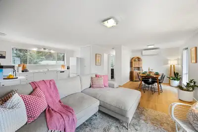 Image de Cora Coastal Retreat—Boho Bliss by the Beach