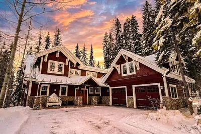 Image de Ski In / Out | 6 Bed / 5 Bath | Sauna | Sleeps 14