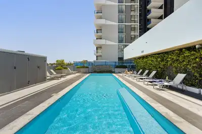 Image de Appartement exécutif 2 chambres avec vue sur le stade, excellents équipements