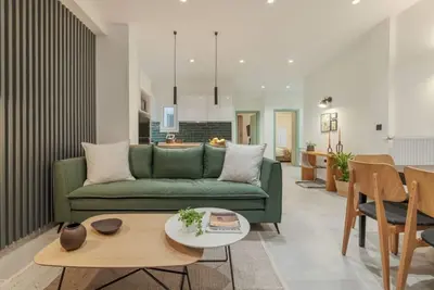 Image de Peacefull Family Apt W/ Sunny Balcony in Kallithea