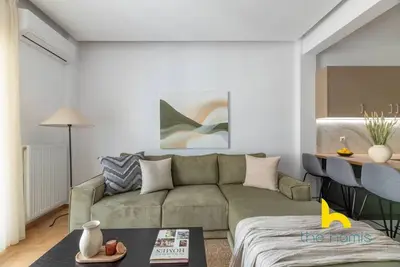 Image de Chic Koukaki Haven: Steps to Metro & Acropolis!