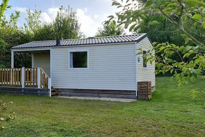 Image de Mobil-home cosy avec terrasse à Loudéac