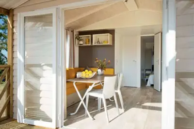 Image de Mobil-home à Saint-Jean-de-Monts avec terrasse