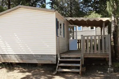 Image de Mobil-home confortable avec terrasse à Villecroze