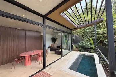 Image de 2 Bedroom Jungle Oasis - Walk To Beach