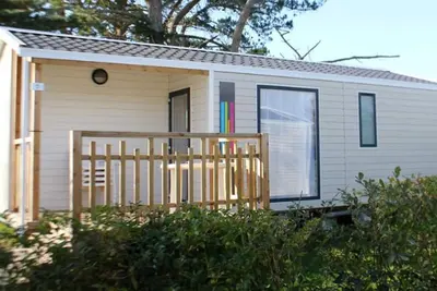 Image de Mobil-home confortable avec terrasse à Tréguennec