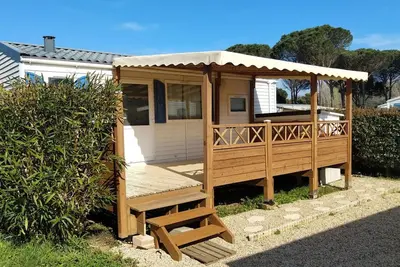 Image de Mobil home avec Terrasse à Roquebrune-sur-Argens