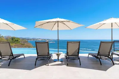 Image de Luxury Coastal Penthouse at Sotavento with Panoramic Pacific Views