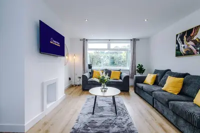 Image de 4br House By Eason Stays Short Lets Wythenshawe