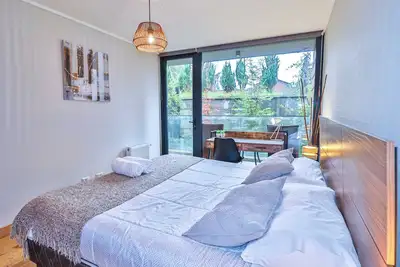 Image de Hom I 1d1b  con estacionamiento