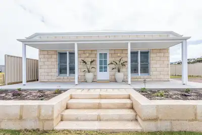 Image de Stepping Stones - Relax and Indulge