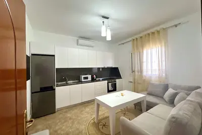 Image de Ishem • Green View • Two Bedrooms • Free Wi-Fi • Garden • Private Parking