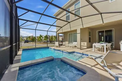 Image de 6br / 5ba Villa w/ Pool & Spa – Storey Lake