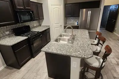 Image de 5 bedroom, 3. 5 restroom house between Odessa, Midland