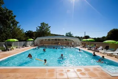 Camping 4 étoiles - Piscine  - ccaaddi