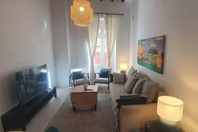 Image de Jupiter, apartment in historic building in San Roque neighborhood