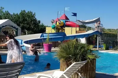 Image de Chalet 3 étoiles - Parc aquatique - ccbedbh