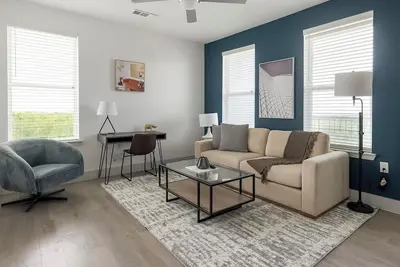 Image de Landing | Incredible 2bd, Gym, Pool