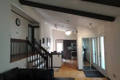 Image de Cozy 4-bdrm bungalow with fireplace in Saint-Bruno/National Park/Ski/Spa Forëna