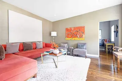 Image de New Listing! Artful Loft Retreat in Saugatuck