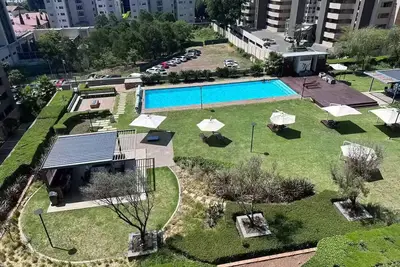 Image de Entire rental unit in Sandton, South Africa Apartment 89 at Westpoint