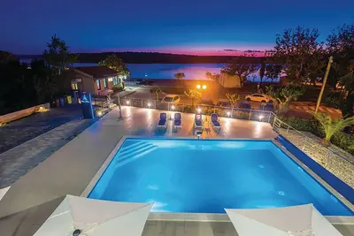 Image de Appartement magnifique à Punat avec sauna