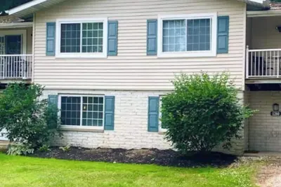 Image de Near Pro Football Hof, Portage lake, Downtown Akron!