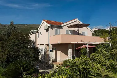 Image de Bel appartement de 2 chambres à Podstrana