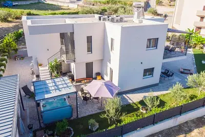 Image de Bel appartement de 2 chambres à Podstrana