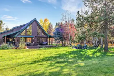 Image de Golf Course Cabin with Hot Tub