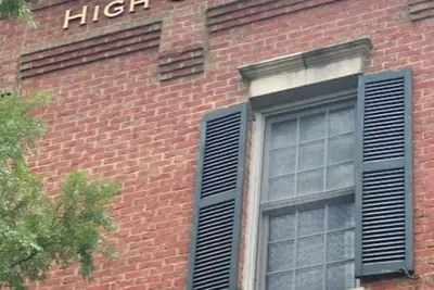 Image de 2 Bedroom Condo on the Square, High Cotton