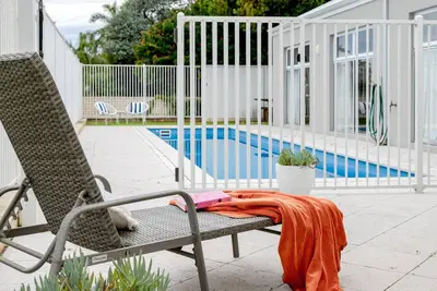Image de Estuary Poolside Escape in Dawesville Mandurah
