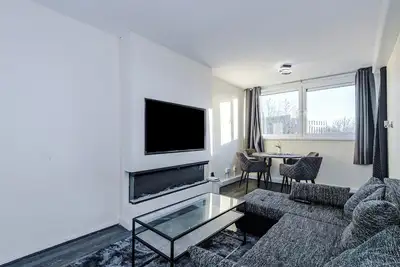 Image de Central Manchester Apartment with Fast WiFi and Balcony Views