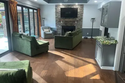 Image de Peaceful 2-Bedroom Villa in Forest— A Relaxing Escape Near Local Gems