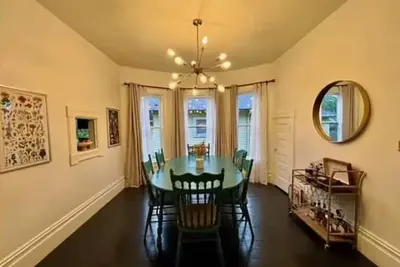 Image de Historic Victorian house in the Redwoods