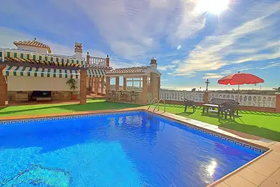 Image de Experience authentic Costa del Sol living at Sara Sol, a beautiful 2 bedroom villa with private pool near Nerja