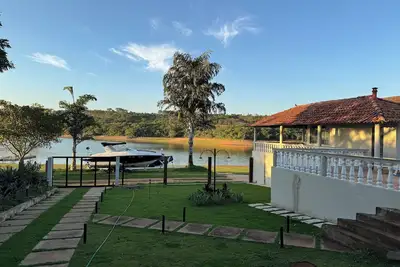 Image de Spacious house facing the Carmo do Cajuru reservoir with a ramp for boats and jet skis.