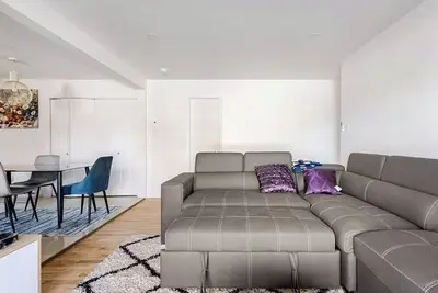 Image de Large furnished 4 1/2 flat in Laval / Canada with 2 bedrooms