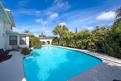 Pool | Outdoor Dining | Near Beach