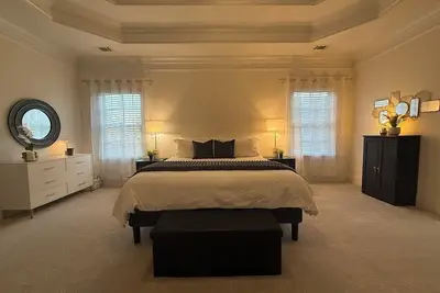 Image de Charming 6-bedroom Christmas Retreat in beautiful Augusta