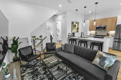 Image de Modern 3br Townhome | Gated | Sleeps 8 +Parking