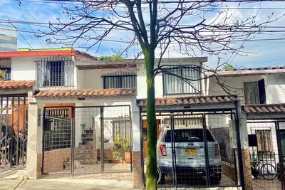 Image de Stylish 3-Bedroom Retreat in Medellín — Perfect for Families & Groups