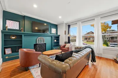 Image de Newly renovated 2-bedroom apartment in quiet Historic Detroit neighborhood