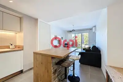 Image de Appartement dans résidence avec piscine