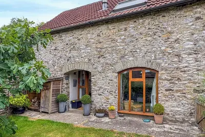 Image de 2 chambres à coucher à Combe Raleigh