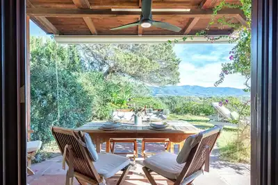 Image de Maison de vacances privée avec climatisation, piscine, Tv, balcon, animaux admis, vue panoramique